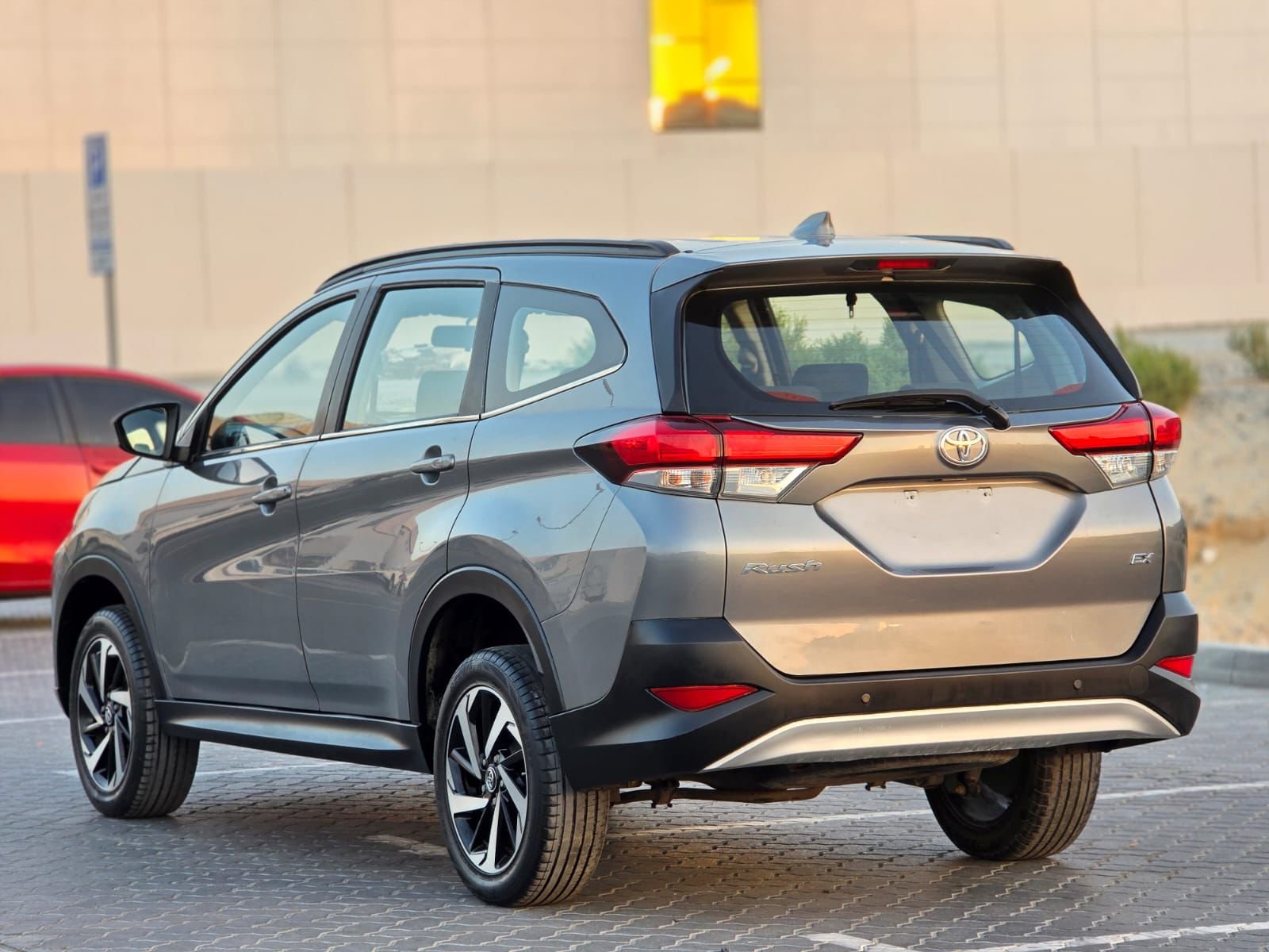 TOYOTA RUSH - Image 6